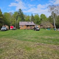 Wadleigh Mountain Camps lodge exterior