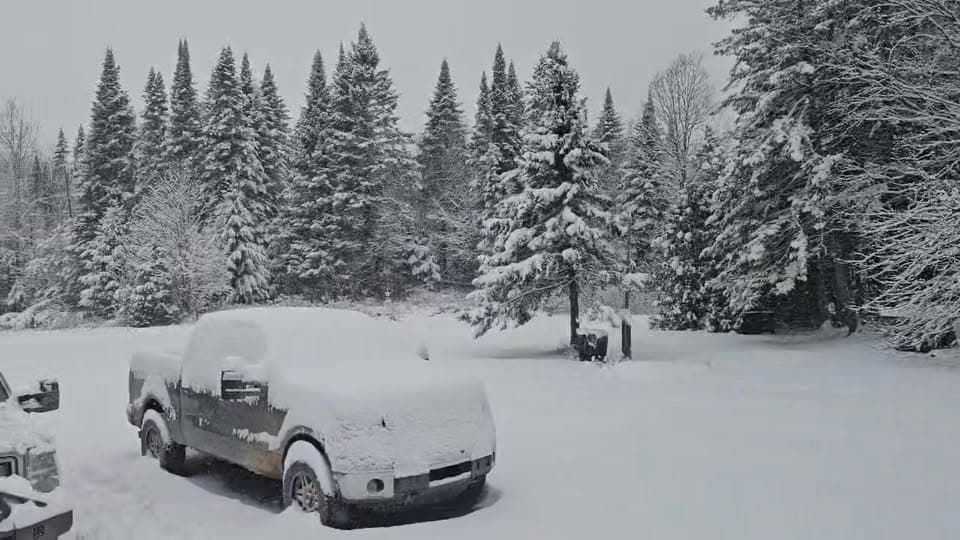 Winter snow scene at Wadleigh Mountain Camps