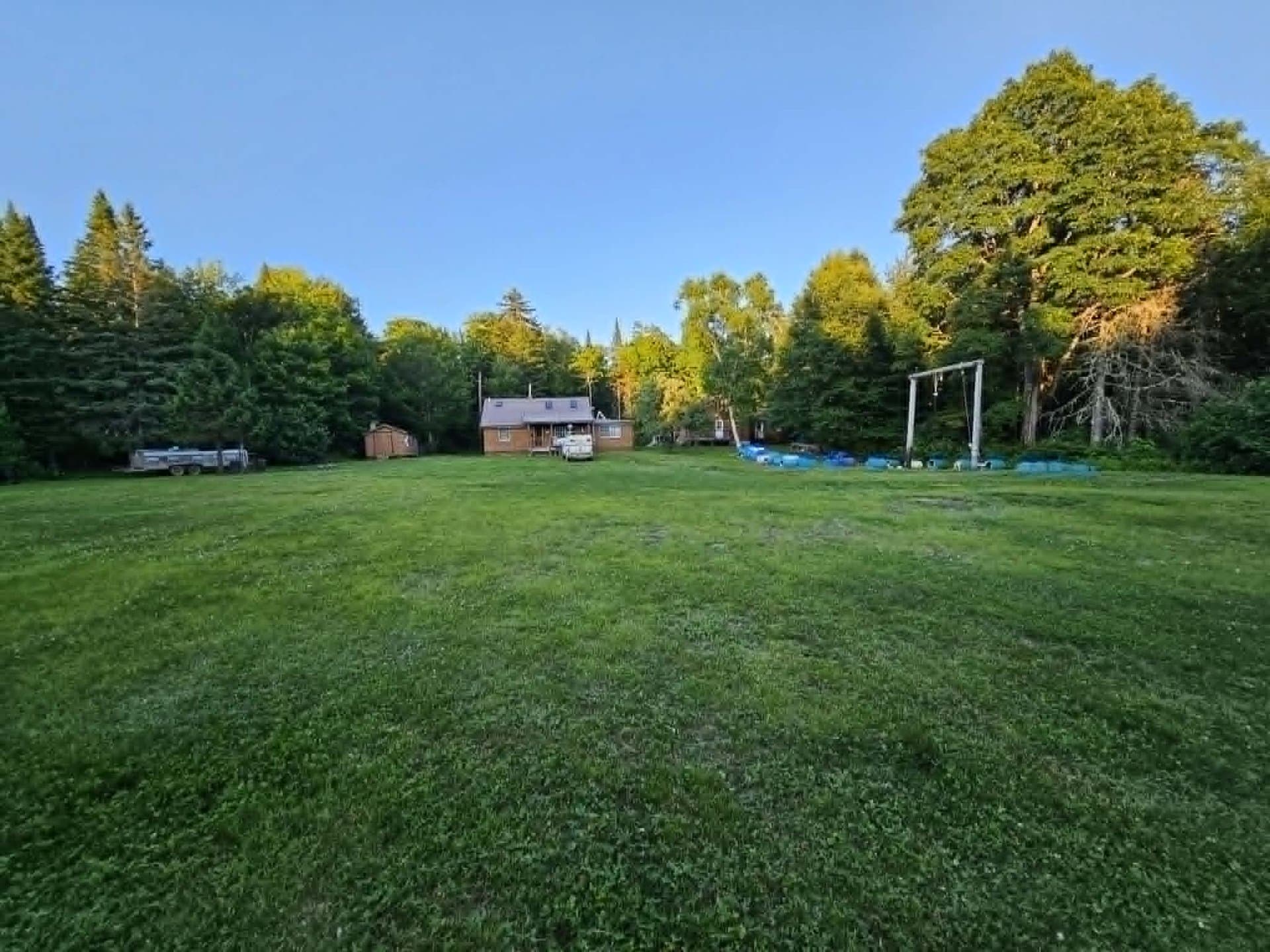 Wadleigh Mountain Camps property at dusk
